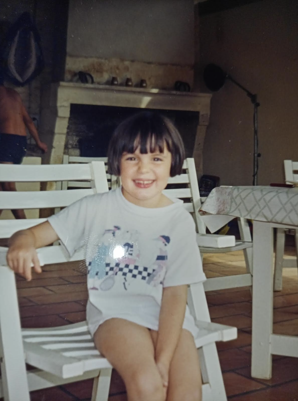 Elodie en su infancia